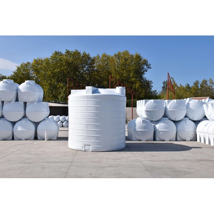 مخازن پلی اتیلن (Polyethylene Tanks) در آرمان صنعت آب آرا
